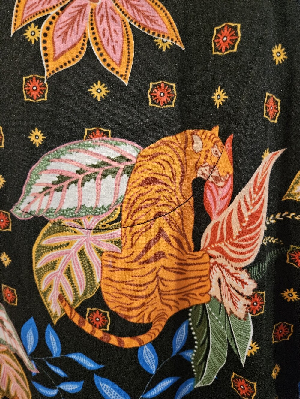 Room Service Tiger Floral Tropical Pajama Set Size S Long Sleeve Sleepwear - Picture 8 of 8
